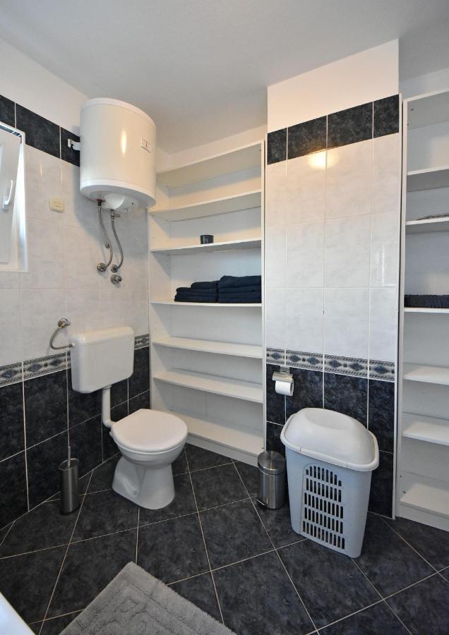 Family Apartment Sara Zadar Bagian luar foto